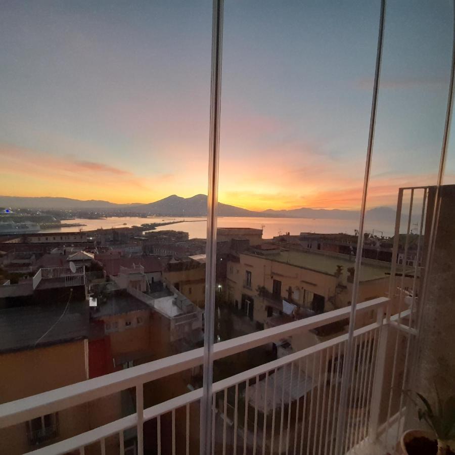 Suite Estasi Naples Luaran gambar