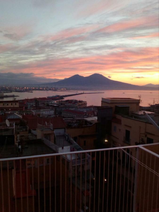 Suite Estasi Naples Luaran gambar