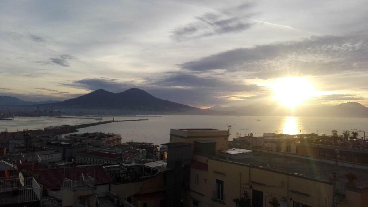 Suite Estasi Naples Luaran gambar