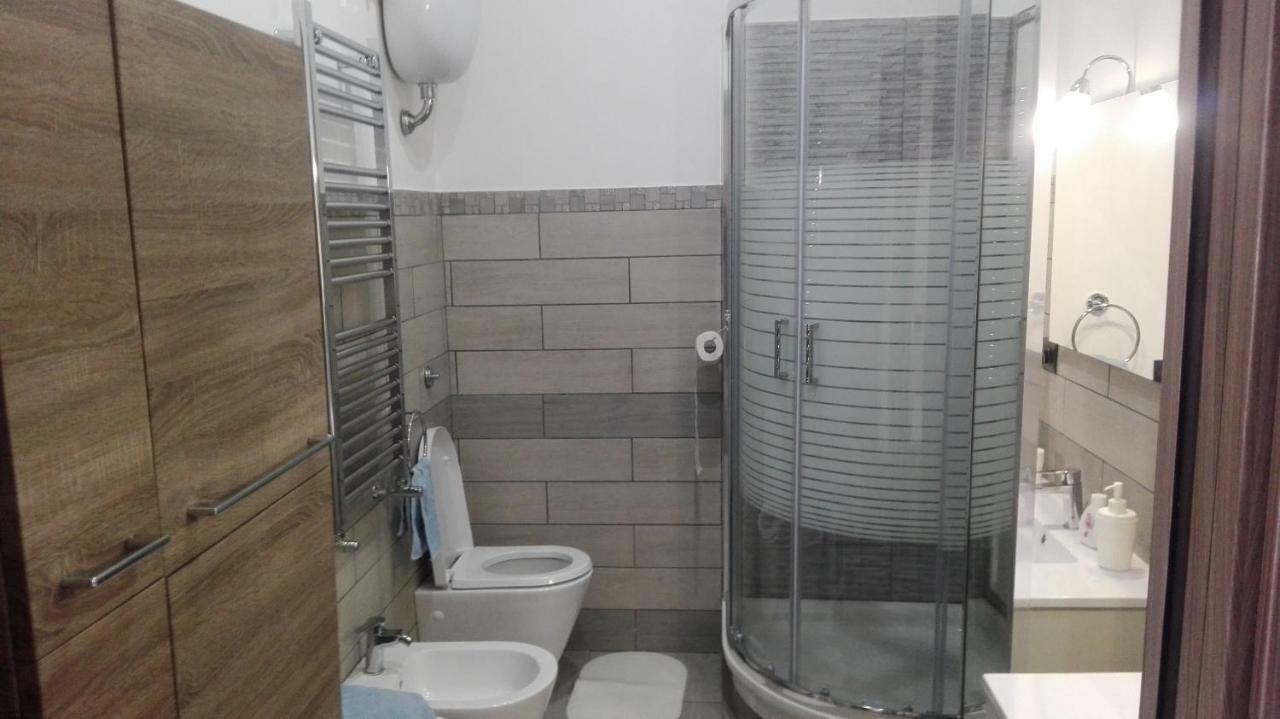 Suite Estasi Naples Luaran gambar