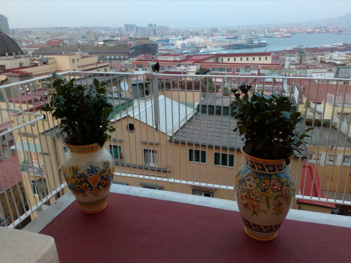 Suite Estasi Naples Luaran gambar
